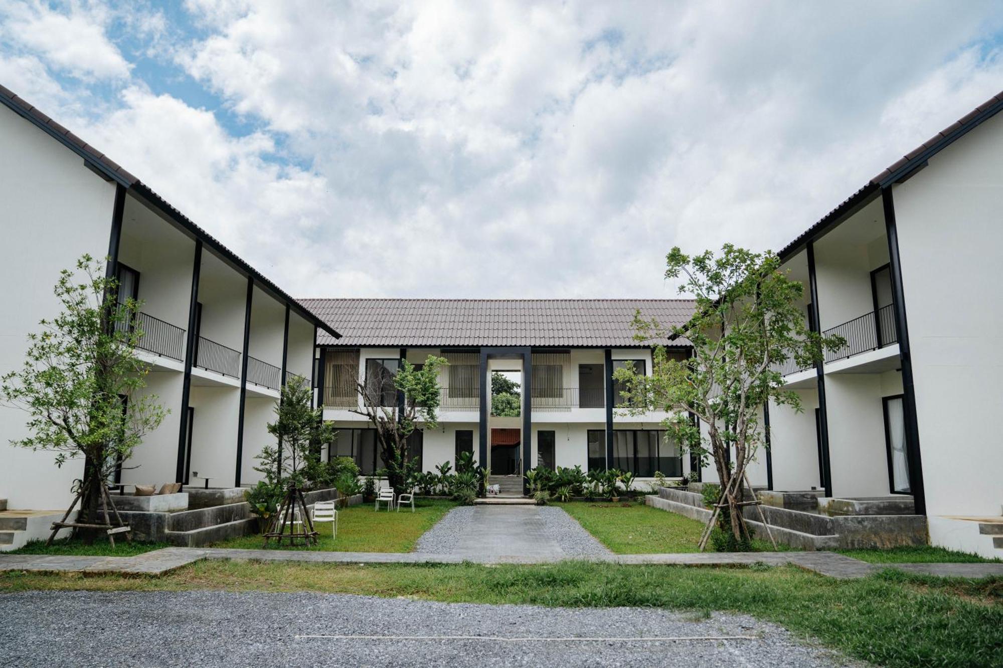 Shanti-Retreat Hotel Pua Exterior photo