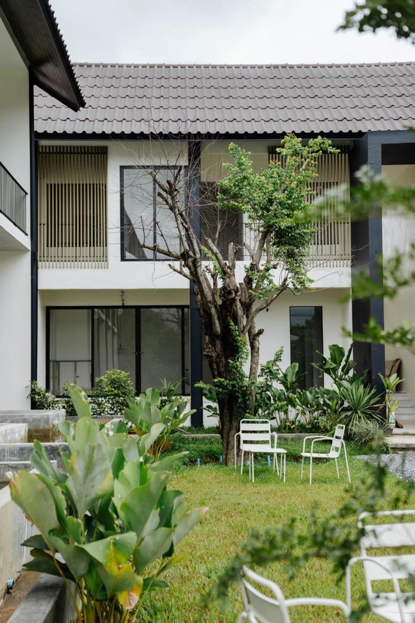 Shanti-Retreat Hotel Pua Exterior photo