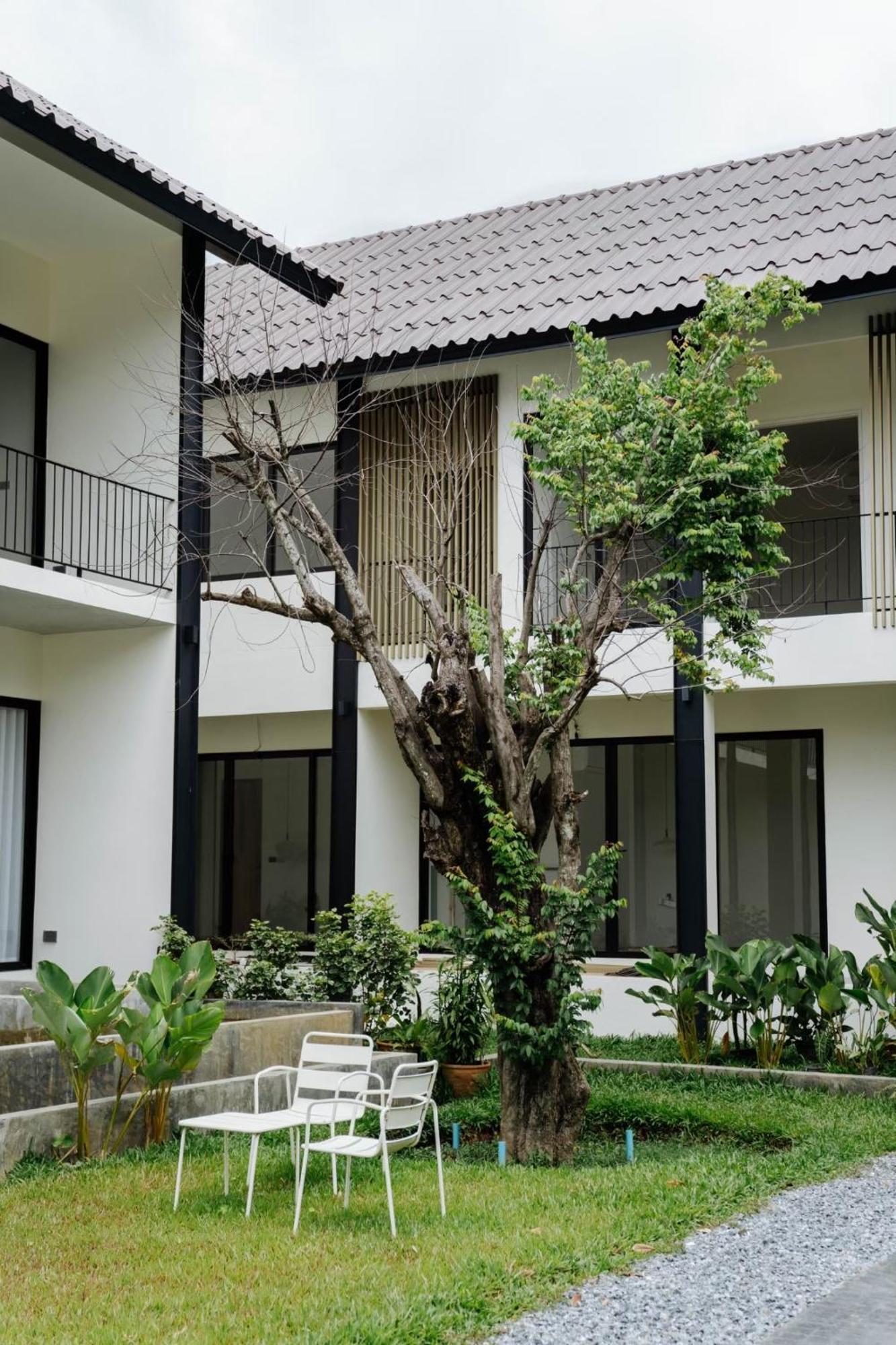 Shanti-Retreat Hotel Pua Exterior photo